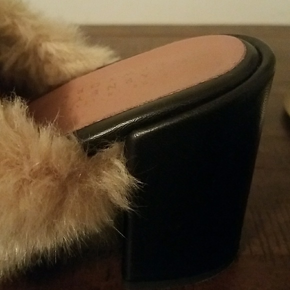 Shoes - Picture 4 of 4